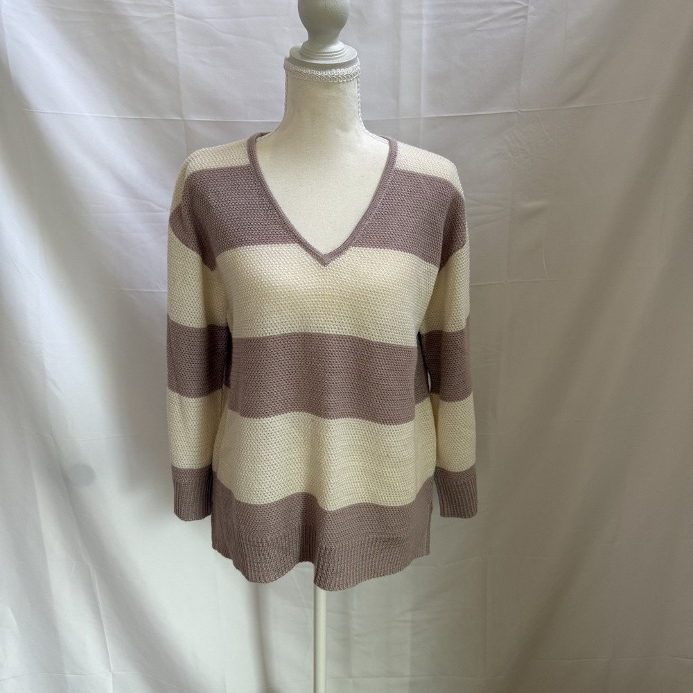 St. John Rugby Striped Mauve Pink Purple Cream V-Neck Sweater Size Medium